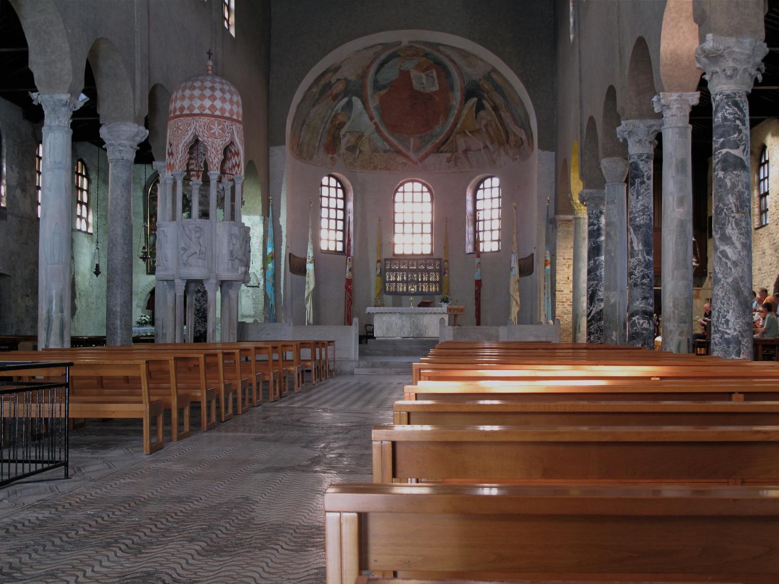 Immagine per Grado ricorda i cento anni dalla nascita di monsignor Fain con un oratorio in basilica